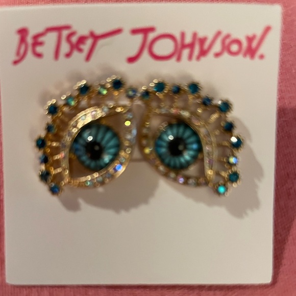 Betsey Johnson “Eye” Pierced Earrings 👀 👁️ - Picture 2 of 4